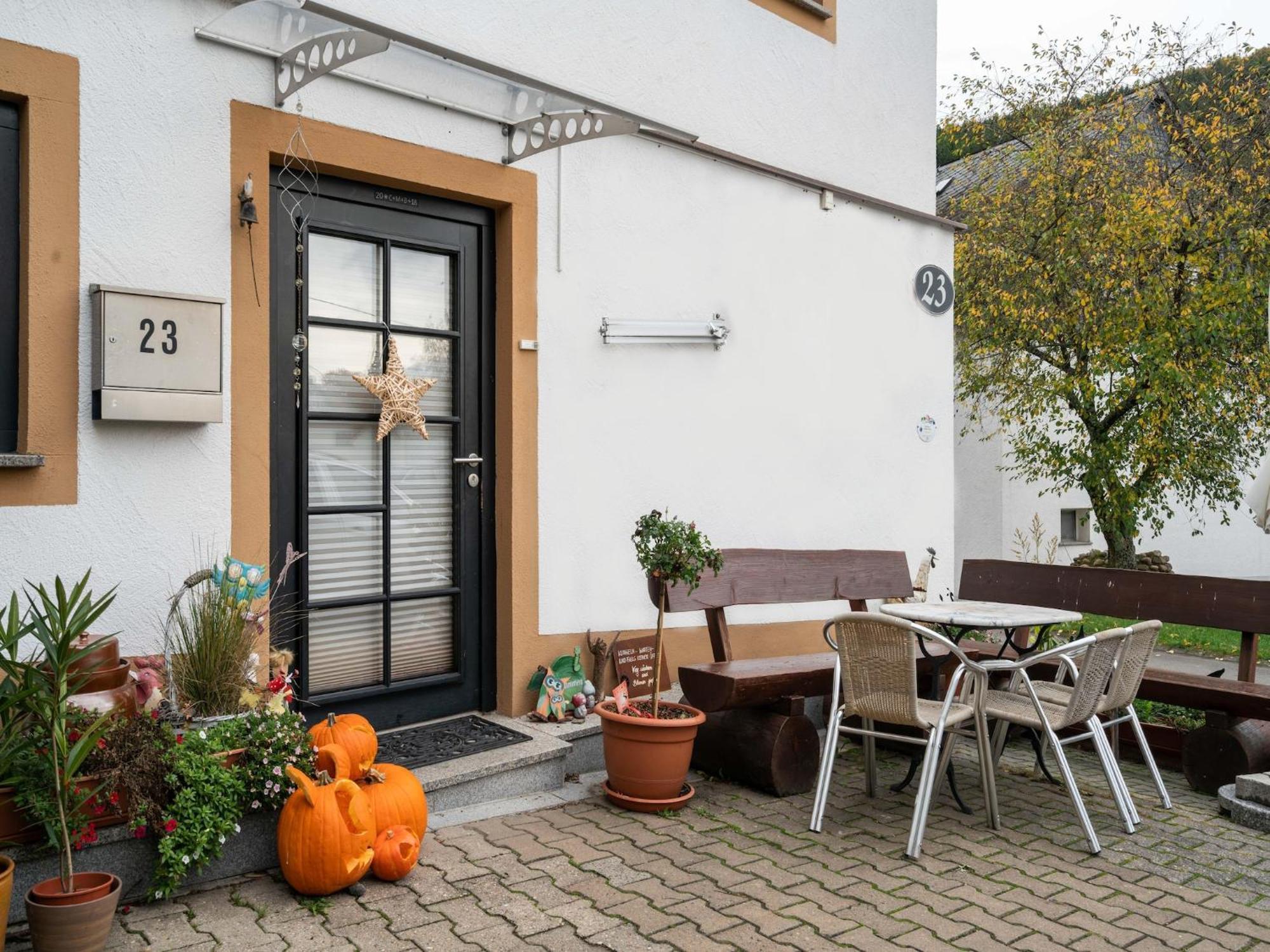 A Modern Apartment In The Hunsr Ck Region S Romantic Drohn Valley Merschbach Eksteriør billede