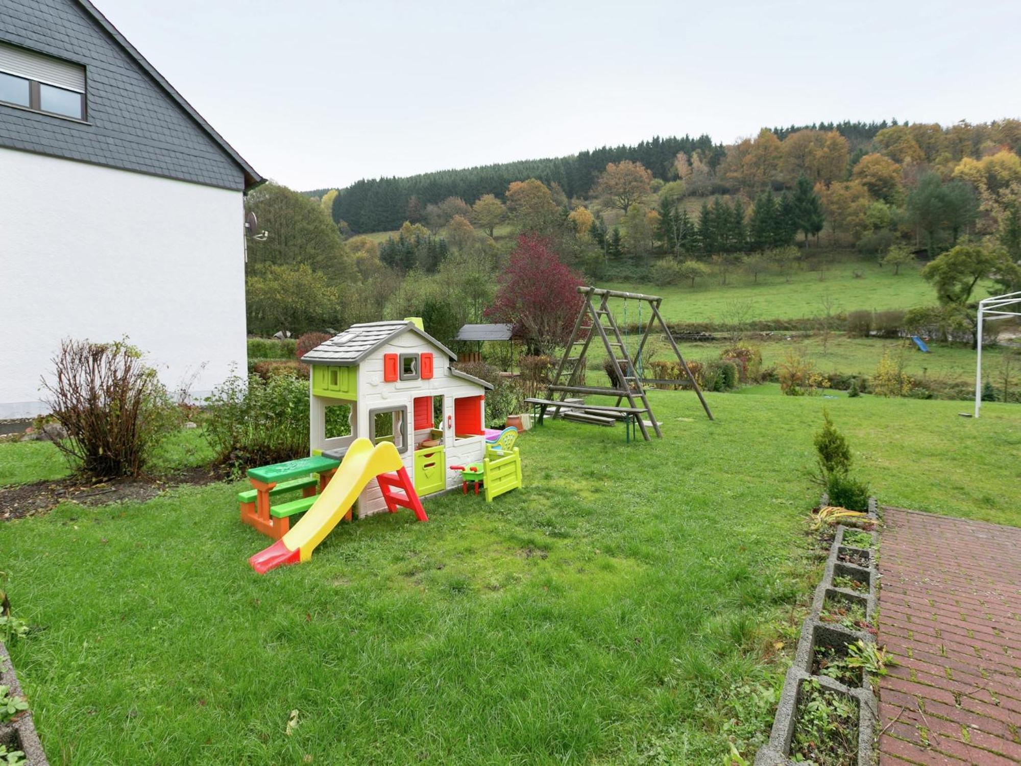 A Modern Apartment In The Hunsr Ck Region S Romantic Drohn Valley Merschbach Eksteriør billede